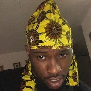 Meet your Posher, Dion